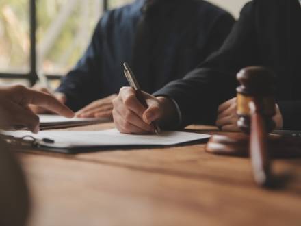 Tysons Corner, VA contract dispute attorney